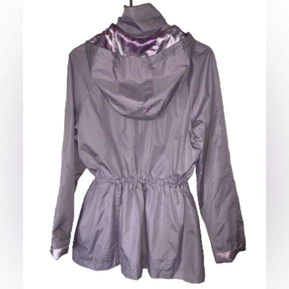 LADIES SPRING JACKET by DENNIS BASSO - Picture 2 of 7